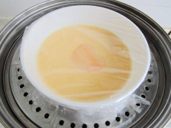 木瓜牛奶蒸鸡蛋步骤9