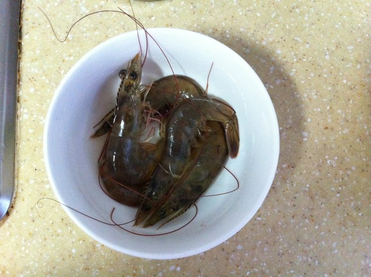 胡萝卜海鲜粥步骤3