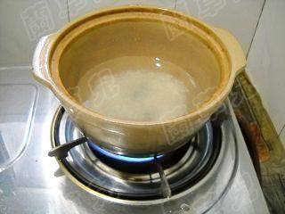 栗子红枣粥步骤2