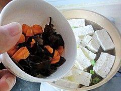 鸡肉豆腐蔬菜汤步骤5