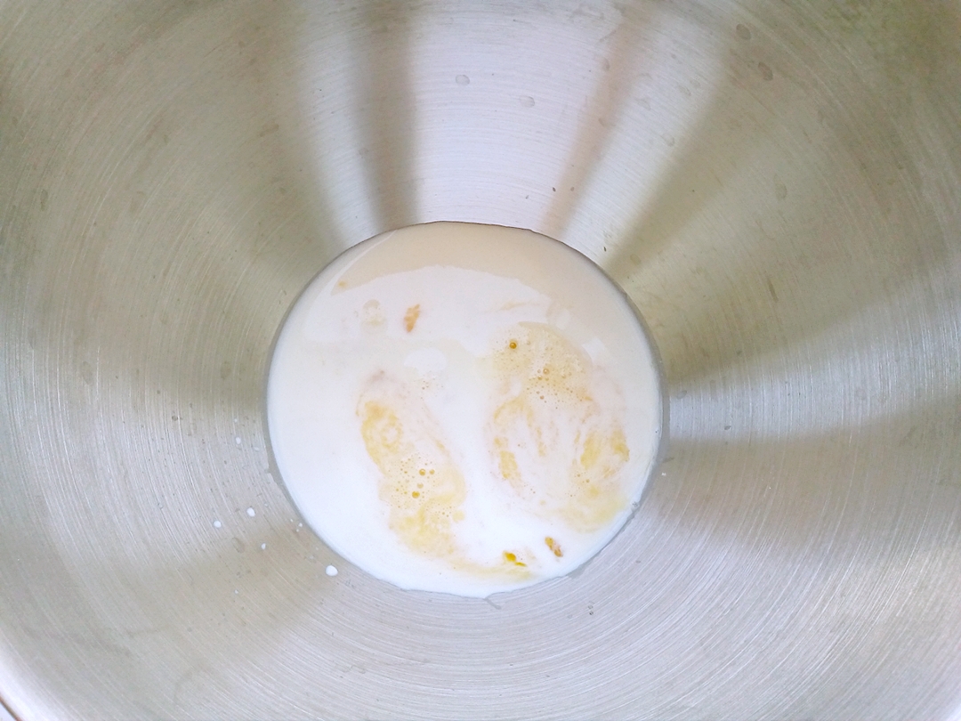 南瓜麻薯红豆面包步骤1
