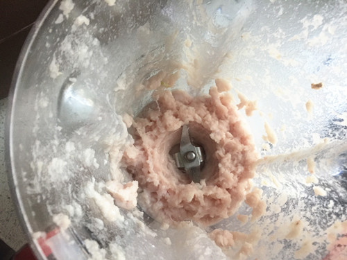 荠菜鱼丸粉丝汤步骤6