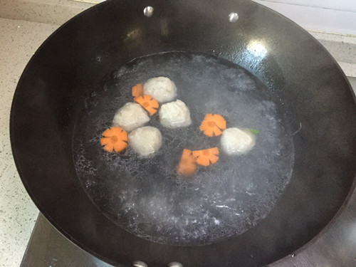 荠菜鱼丸粉丝汤步骤17