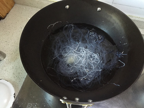 荠菜鱼丸粉丝汤步骤16