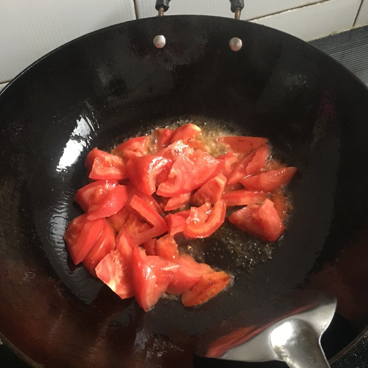 番茄炒白菜步骤5