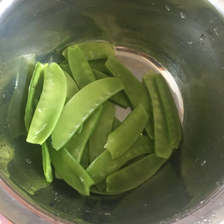 香肠荷兰豆步骤2