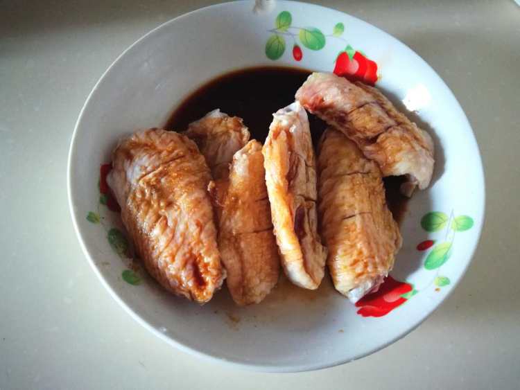 酱香烤鸡翅步骤2
