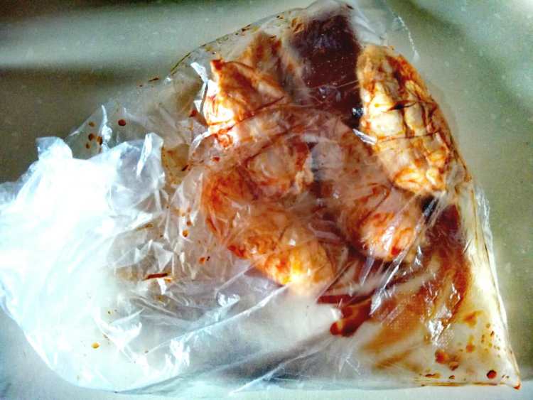 酱香烤鸡翅步骤3