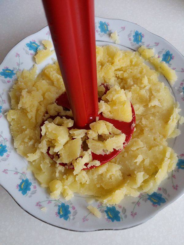 火腿肠土豆饼步骤2