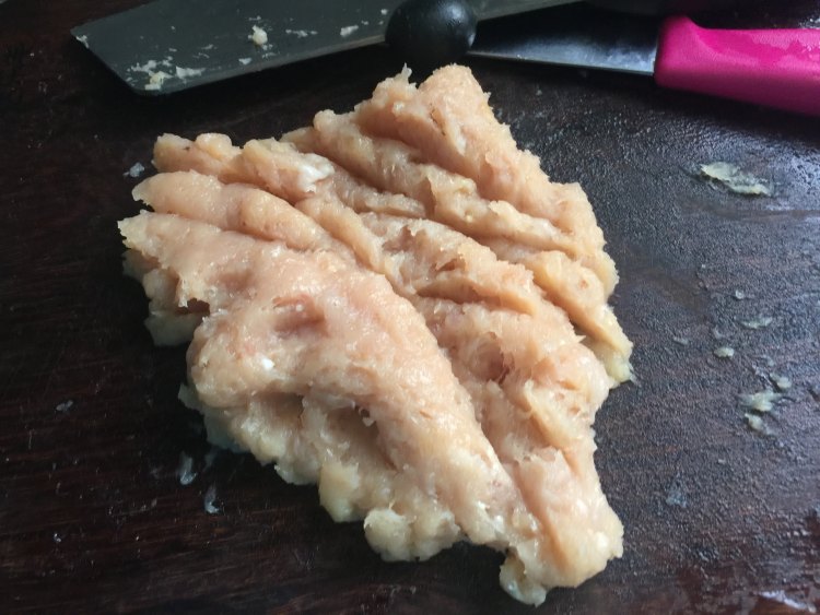 鸡茸丸番茄浓汤步骤4