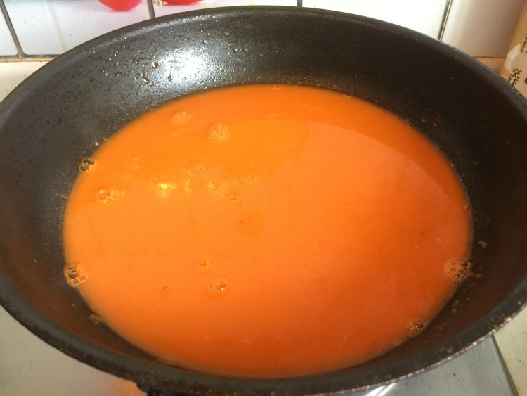 鸡茸丸番茄浓汤步骤15