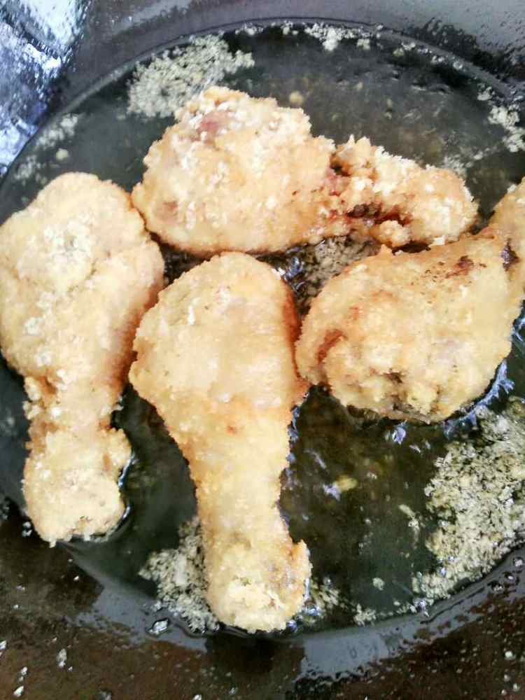香嫩炸鸡腿步骤7