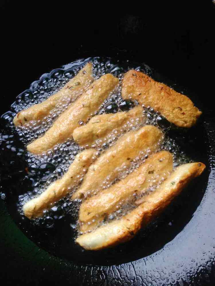 油炸鸡蛋面果步骤9