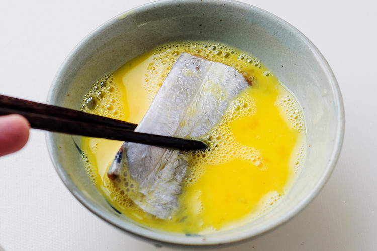 香煎无刺带鱼步骤6