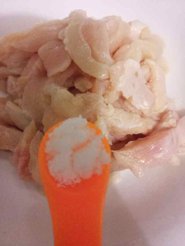 酥脆鸡柳步骤3