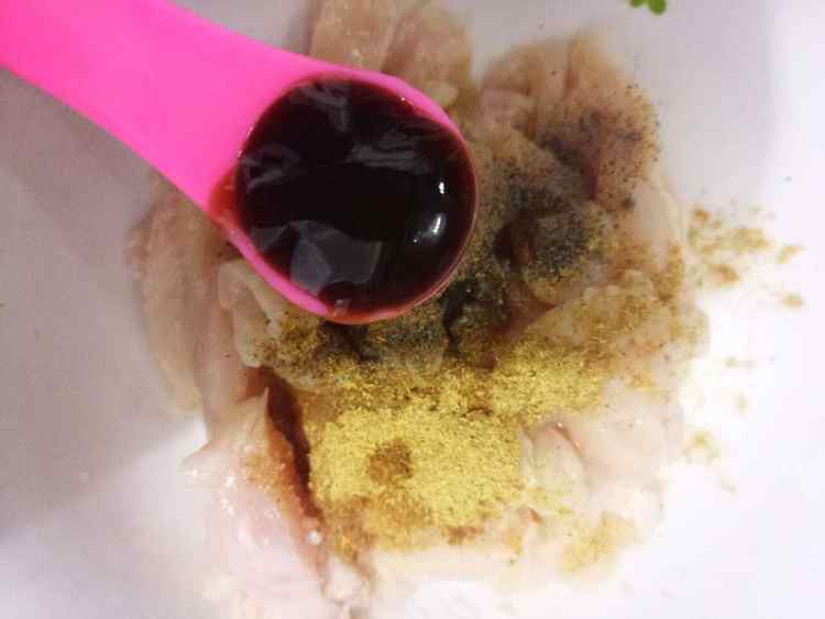 酥脆鸡柳步骤7