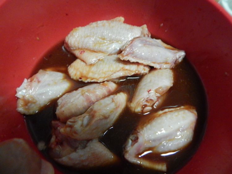 蜜汁鸡翅步骤6