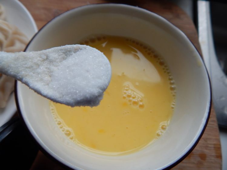 鸡蛋抱饺子步骤3