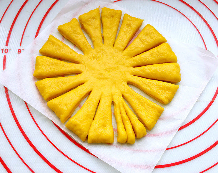 向日葵豆沙面包步骤16