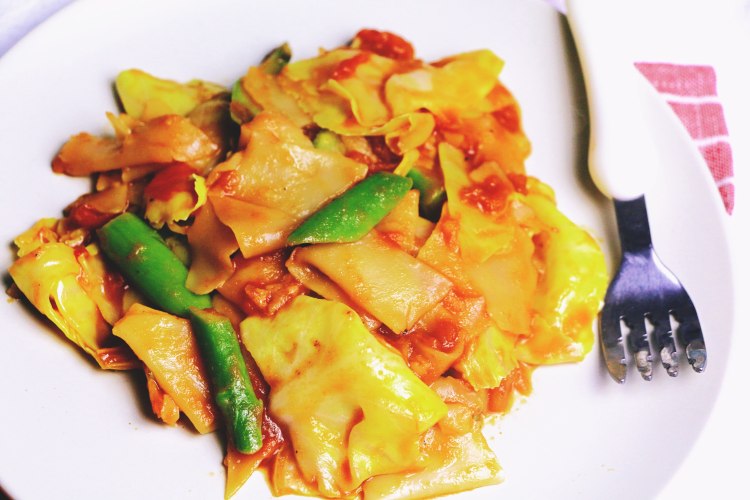 炒饺子皮蔬菜面片步骤8