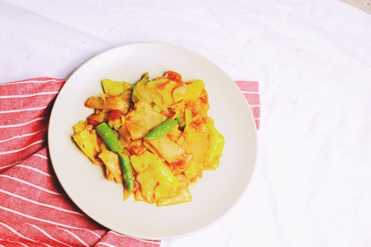 炒饺子皮蔬菜面片步骤9