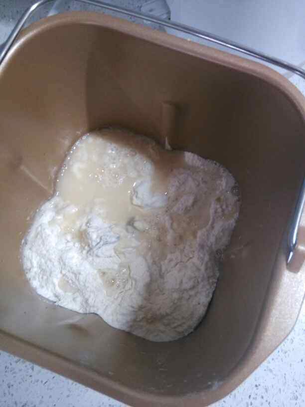 葱香肉包步骤2