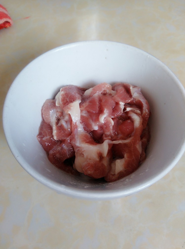番茄丝瓜瘦肉汤步骤3