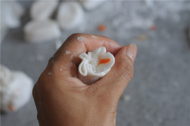 水晶糯米烧卖步骤12