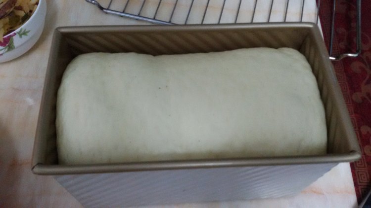奶香红豆沙吐司步骤8