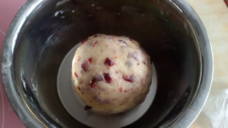 酸奶蔓越莓麻薯步骤1