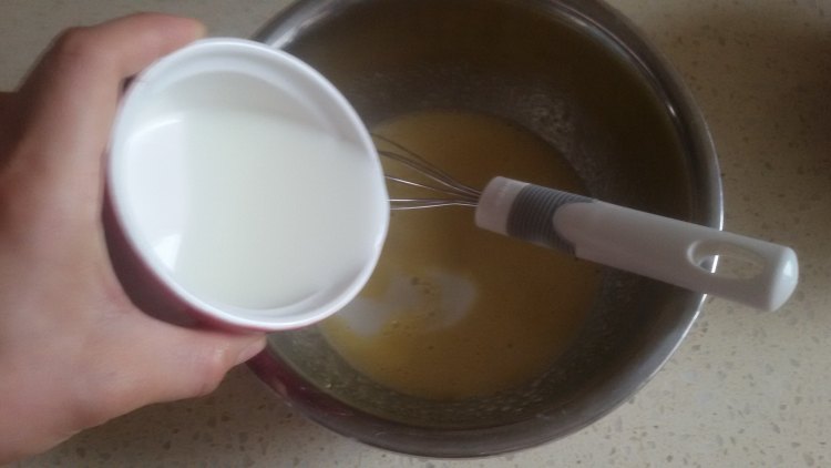 加州提子蒸糕步骤3