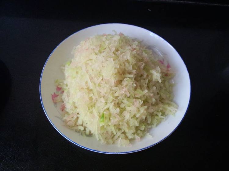 西瓜皮肉馅生煎饺步骤8