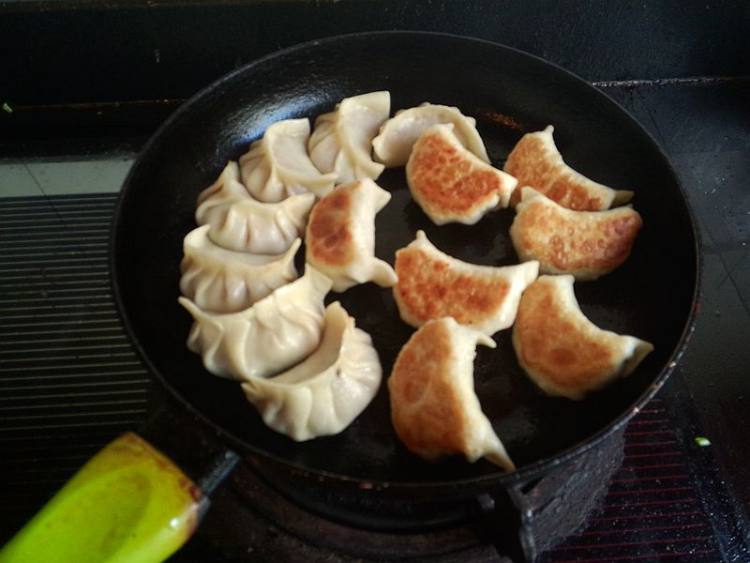 西瓜皮肉馅生煎饺步骤16