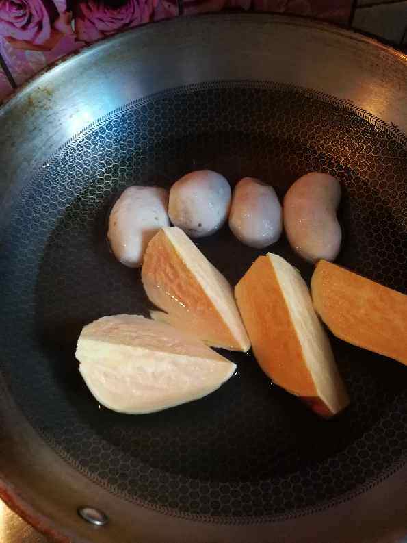芋薯椰浆鸡柳步骤1