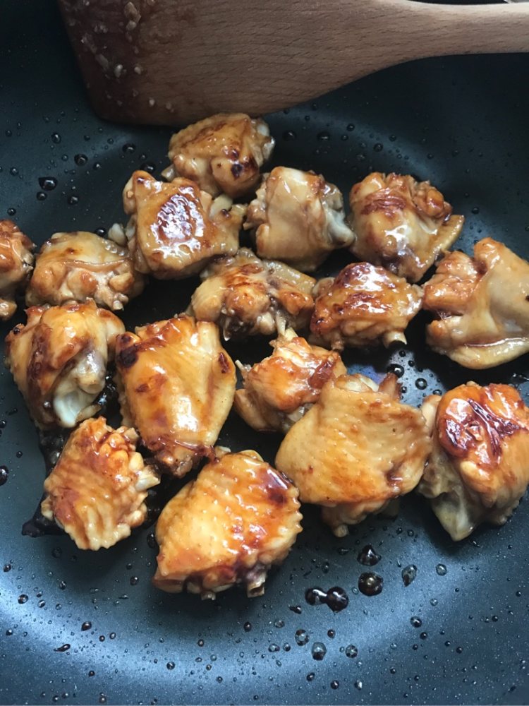 菠萝蜜鸡翅步骤7