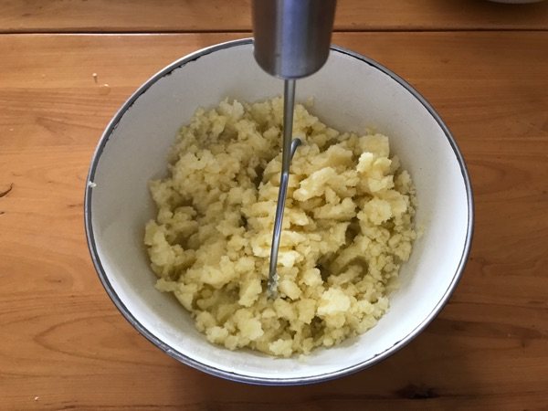 香肠土豆棒配蔬果沙拉步骤7