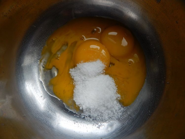 果酱杯子蛋糕步骤1