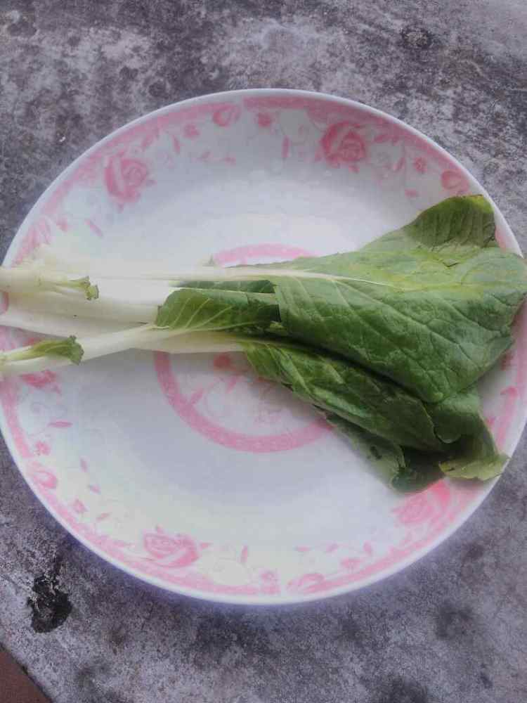 鸡蛋肉丝面步骤1