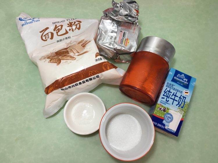 白面包小吐司步骤1