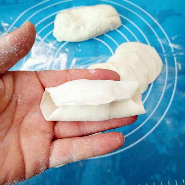 豆角鲜肉锅贴步骤11