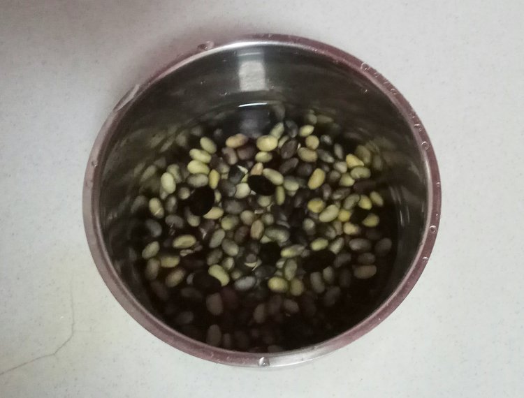 南瓜黑米豆浆步骤3
