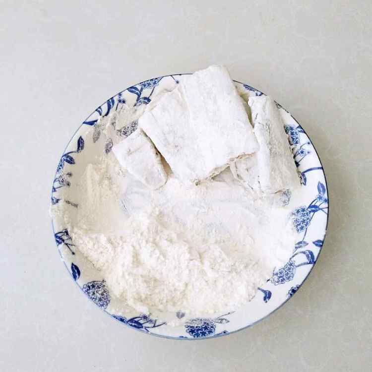香酥胡椒带鱼步骤6