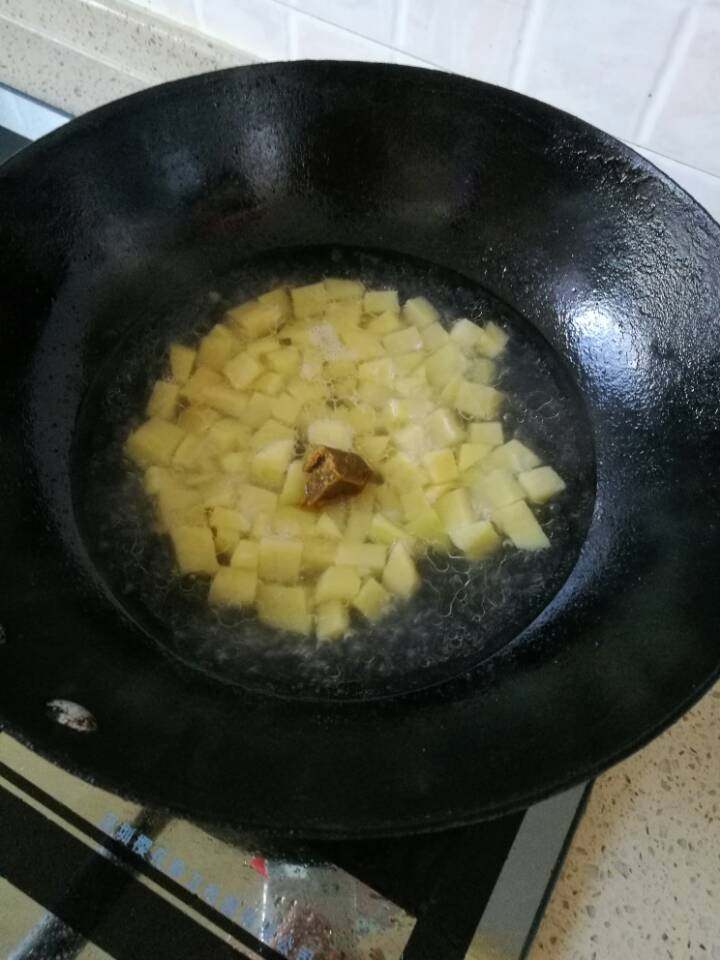咖喱土豆步骤6