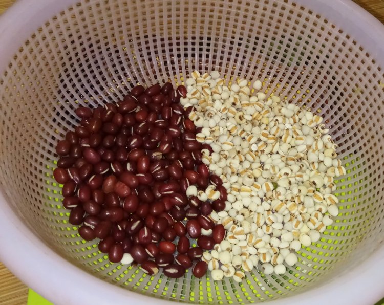 薏米红豆糊步骤1