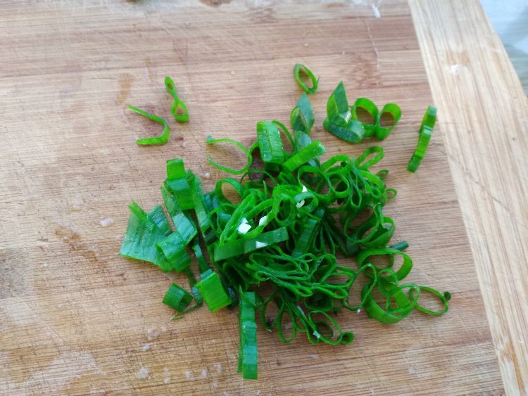 腊肠香菇竹桶饭步骤3