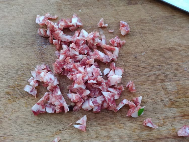 腊肠香菇竹桶饭步骤4