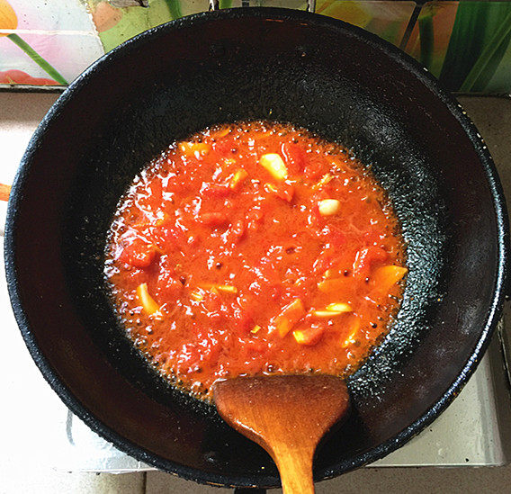 番茄酸汤煮巴沙鱼步骤9