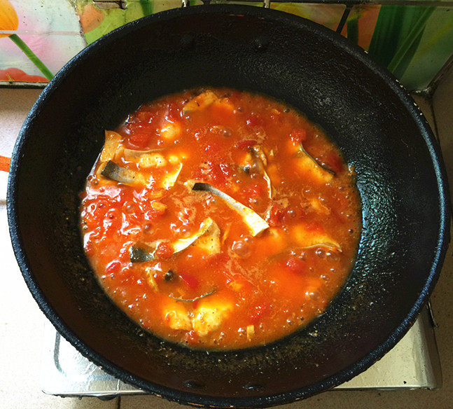 番茄酸汤煮巴沙鱼步骤15