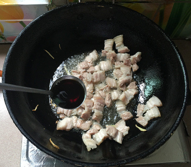 五花肉豆角焖面步骤7