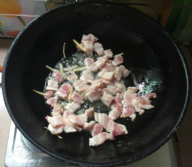 五花肉豆角焖面步骤6
